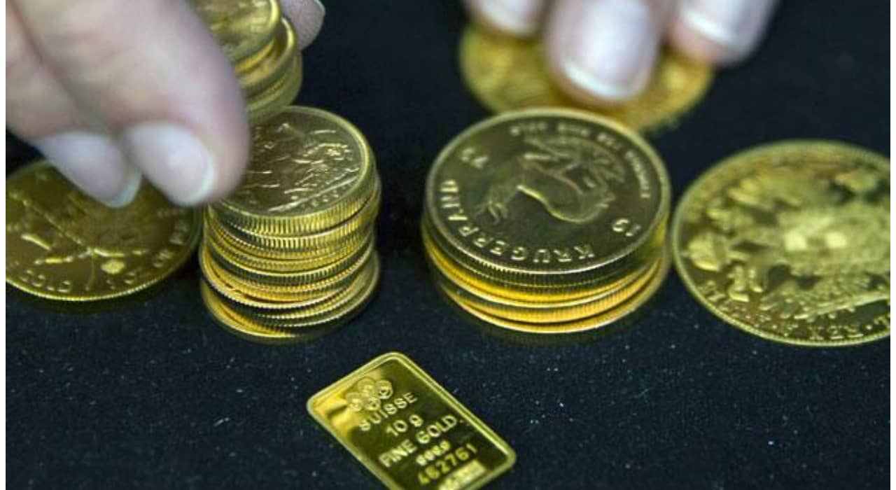 Is it the right time to invest in gold in India? A guide based on current gold rates